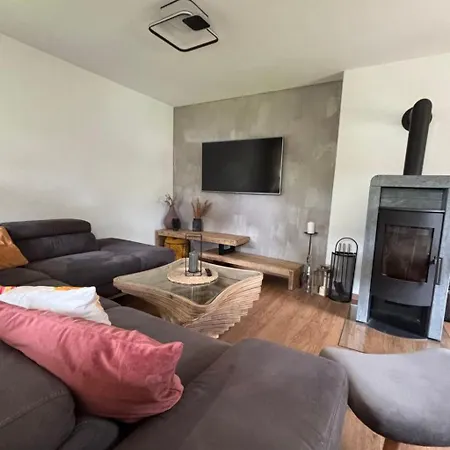 Schoenes By Interhome Unternberg