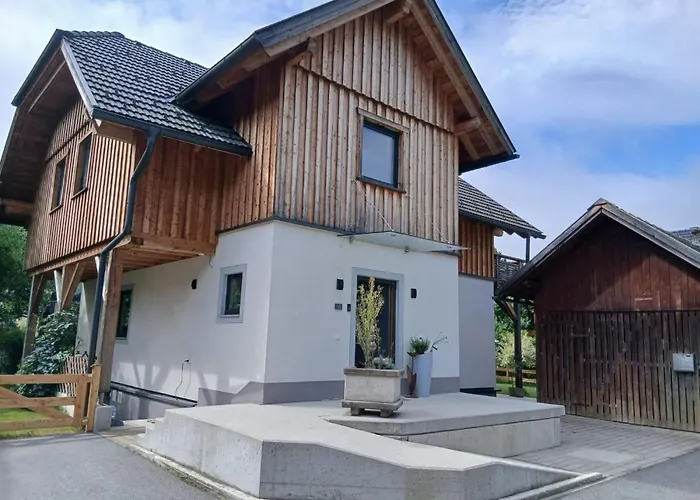 Schoenes By Interhome *